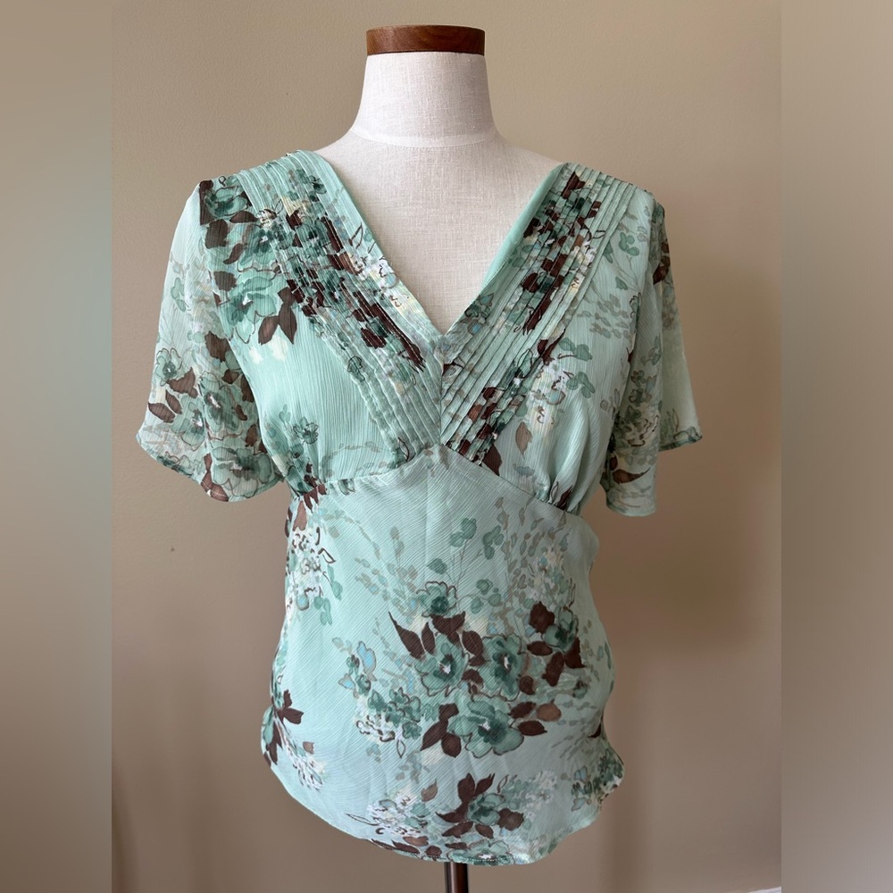 Y2K mint and brown flutter sleeve top